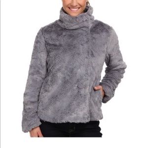 Patagonia Buttery Soft Pelage Side Zip Jacket!